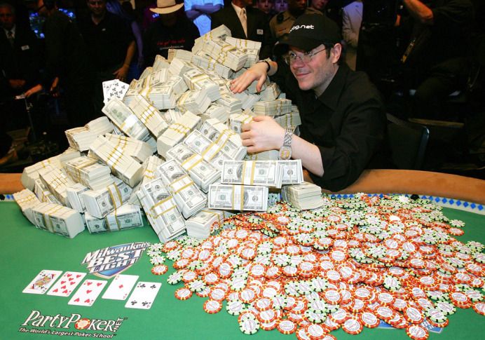 3 Card Rummy آن لائن کیسینو میں اصل گیمز